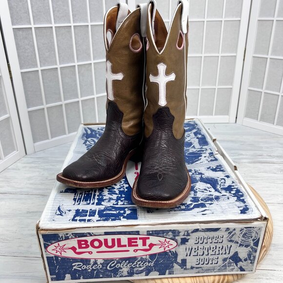 Ladies Handcrafted Boulet Boots with White cross - Picture 1 of 16